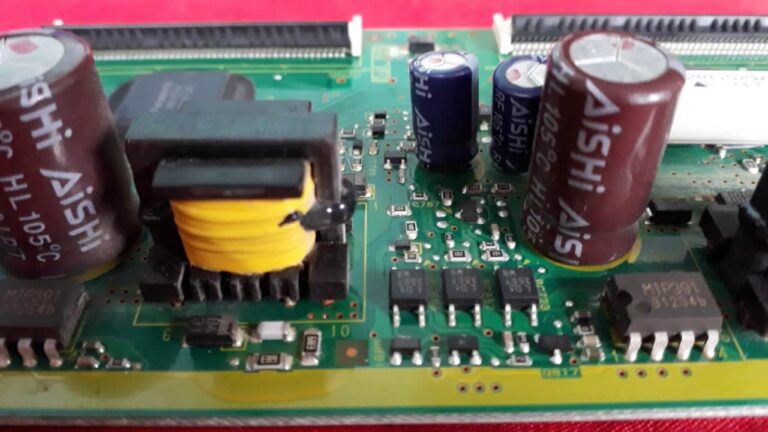 Televisor Panasonic: ¡No enciende! LED parpadea 7 veces ¿Cómo solucionarlo?